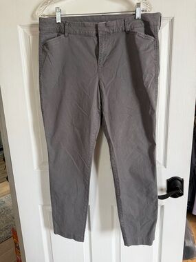 Old Navy pixie chinos